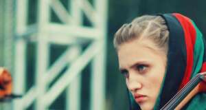 Віолончелістка в хіджабі